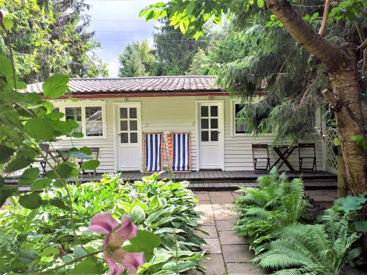 Domki Zielono Mi Domek w Sadzie (11)