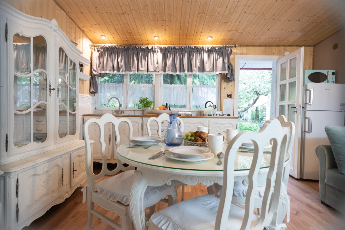 Domki Zielono Mi Domek w Sadzie (36)