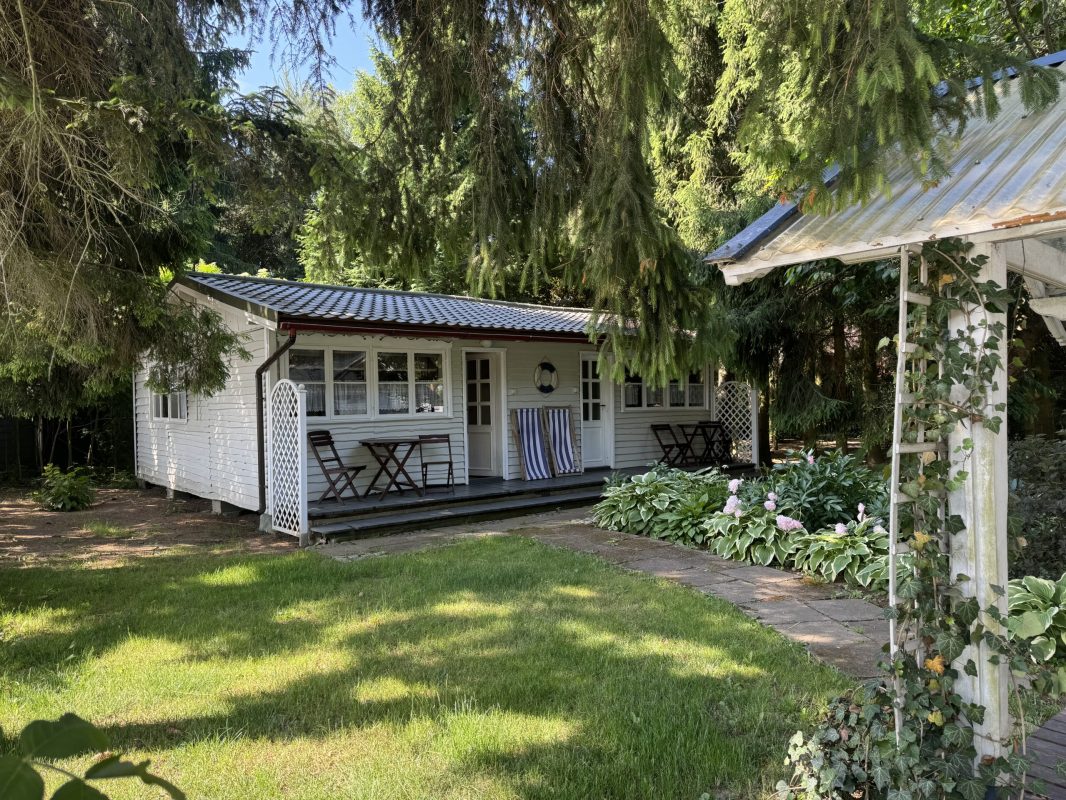 Domki Zielono Mi Domek w Sadzie (50)